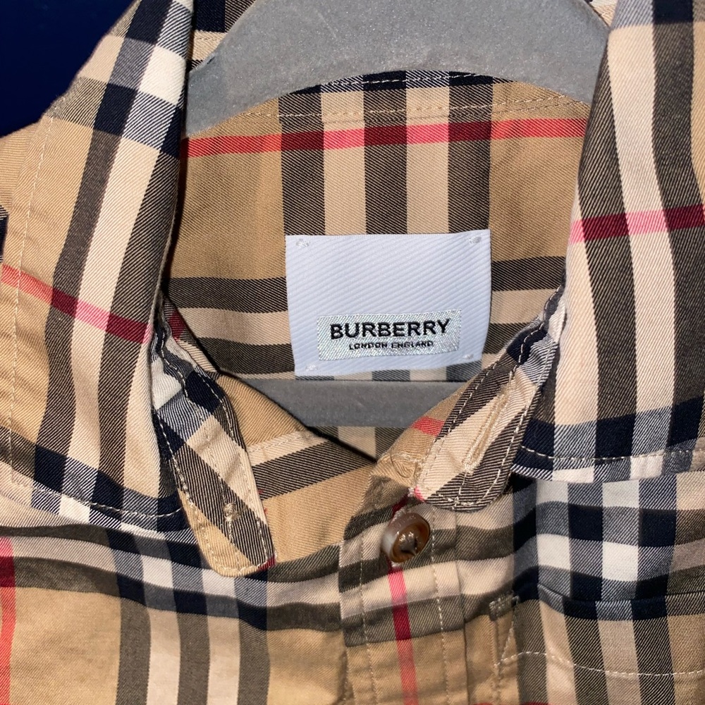Toddler Burberry button down - Picture 3 of 6